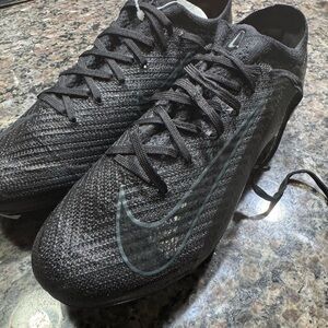 Nike Black Athletic soccer Shoes